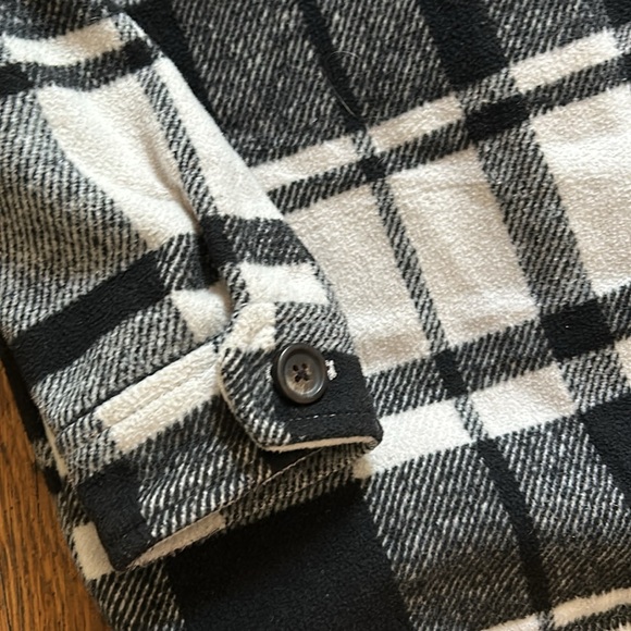 Girls Flannel Jacket - Picture 4 of 4